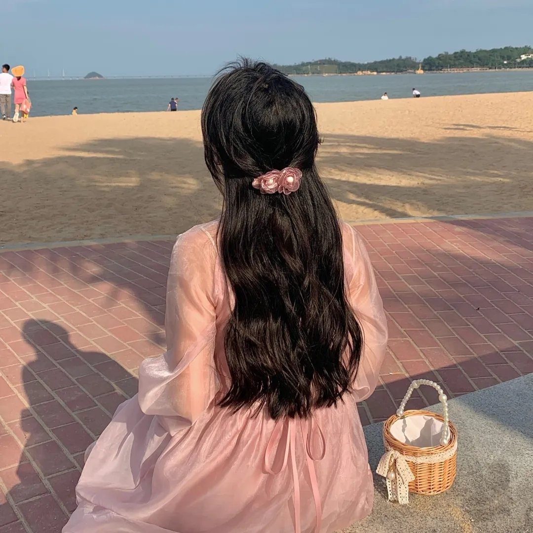 怪诞黑家族